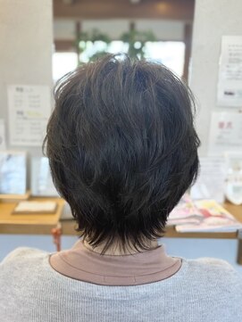 ギャロップヘアー ショートウルフ×白髪ぼかしオリーブグレージュカラー