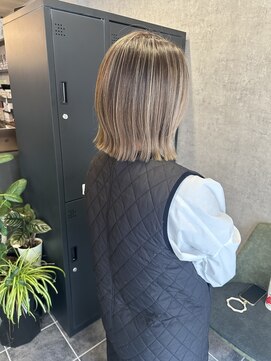 ヘイリー(HAILEY) コントラストハイライトバレイヤージュ