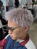 ホワイトカラースパイキーショート