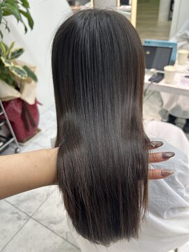 ロンドルピナス 小倉(Lond Lupinus) ミディアムヘア暗めカラー/デザインカラー/フェイスフレーミング