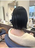 ブルーブラック外はねボブ