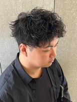 ニアウ 新宿(Niau)&nbsp;MEN’S/リバースセンターパート/ニュアンスパーマ/新宿