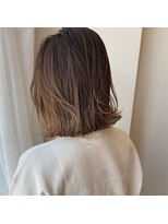 シュシュ(chouchou)&nbsp;外国人風グラデーションカラー×切りっぱなしボブ