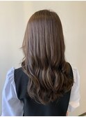 ロング　グレージュカラー