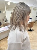 ホワイティーグレージュ