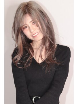 マアムジー 笹塚店(ma'am Zee) 【ma'am Zee栗栖】全頭ブリーチ→グレーパール