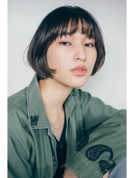 ピズム(PISM) 前上がりラウンドマッシュボブ/カーキグレージュ