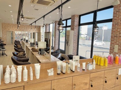 アース 佐世保早岐店(HAIR&MAKE EARTH)の写真