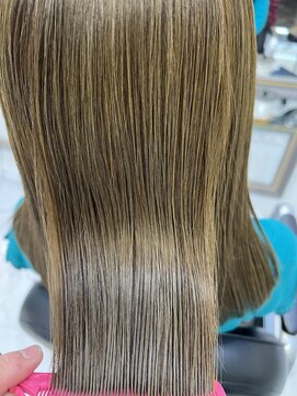 エスカーラ 表参道(THE ESCALA) @m_ayu/オリーブグレージュカラー/赤味消し/タビラマユミ