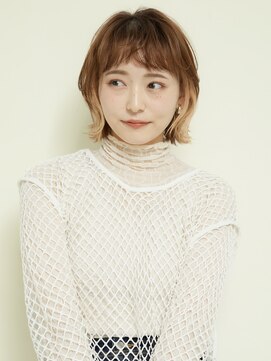 エンタク 新宿三丁目店(enntaku) ケアブリーチ/グラデーションカラー/ペールベージュ[新宿三丁目]