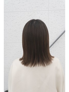 ビーヒアナウ N゜03 金沢駅西店(BE HERE NOW) 艶髪酸性ストレート　酸性縮毛矯正