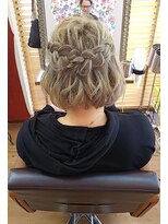 ブリックヘアー(BLICK Hair)&nbsp;編み込みハーフアップ