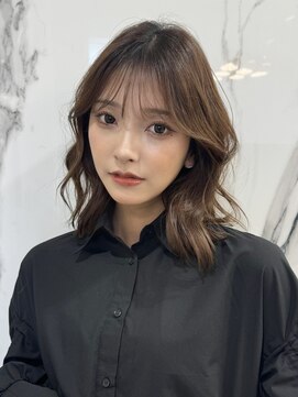 ナカイ(NAKAI) 顔周りレイヤーカット/イメチェンヘアスタイル/韓国くびれヘア