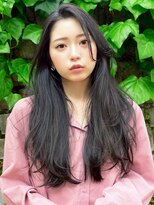 トローノ 栄(TRONO)&nbsp;ロングレイヤー 暗髪ベージュ ニュアンスアレンジ 20代