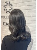 オリーブグレージュ