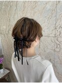 ツインシニオンヘア
