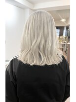 レーヴ(REVE)&nbsp;ホワイトカラー【REVE】甲子園口南口