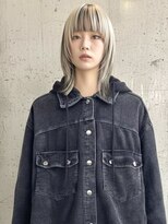 ドロシー(dorothy) ハッシュカット ローライト ブロンド