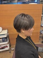 フーチー クーチー アマティー 豊中店(FUCHI KUCHI amati)&nbsp;@fuchi_kuchi.okada［豊中,髪質改善/刈り上げベリーショート］
