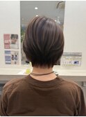 ふんわり丸みシルエットのレイヤーショートボブ