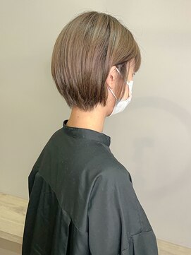 ジェム(GEM) ミルクティベージュ/ブリーチ１回/ショートstyle