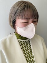 イノセントヘア(innocent.hair)&nbsp;大人ハイトーン　ベージュ　インナーカラー