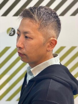 バーバーバー 四谷(BARBER-BAR) 大人カッコいい20代30代40代アップバンクショート