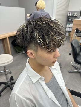 オムデュー(HOMME DEUX) 【AOI】スペインカールハイライト