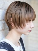 20代30代40代コンパクトな丸みマッシュショートベージュカラー