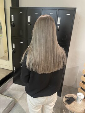 アイリー 名古屋(A/LEE) シルバー／グレージュ