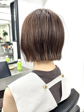 ラフ 新宿(Laff) 前下がりボブ 切りっぱなしボブ ショートボブ 縮毛矯正 髪質改善