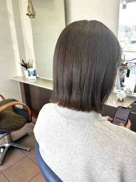 アトリーチェタ 田富店(ATTRICE) ボブオリーブグレージュ
