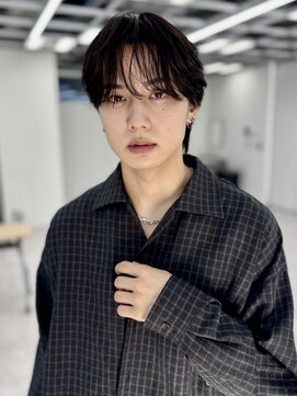 ユーフォリア 渋谷グランデ(Euphoria SHIBUYA GRANDE) 毛流れパーマ　フェザーパーマ　シースルーバング　MOMO