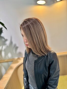 エコール(EcorE) 外ハネハイトーンスタイル