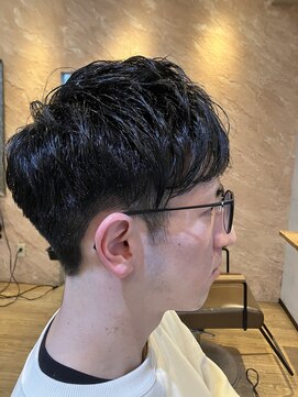 ディアス(DIAS) 清潔感×色気大人メンズのナチュラルフェードショート