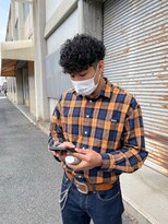 エディ(Edy)&nbsp;スペインカールスキンフェード外国人風メンズパーマ眉毛カット