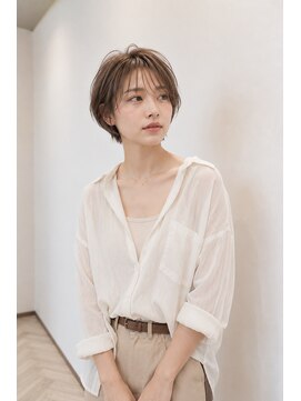 バグズ(Baguz) 丸みショートハンサムショート耳掛けショートシースルーバング艶