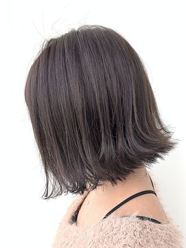 ジーナ 札幌(Zina) 切りっぱなしボブ【Zina】