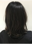 ミディアムレイヤースタイル
