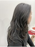 オリーブグレージュ