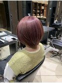 ピンクベージュ