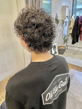 ヘアーアイスカルテット(HAIR ICI QUARTET) 20代30代40代大人カッコイイウルフパーマナチュラルくせ毛風