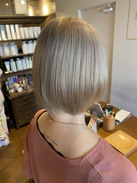 トリート 津田沼店(TREAT) ホワイトベージュ