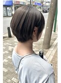 ショートボブ