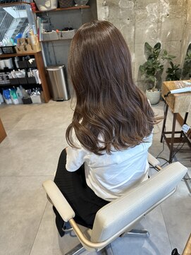 エッセ 大阪梅田茶屋町店(esse) 柔らかベージュカラー【神崎夢羽】