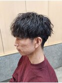 刈り上げマッシュツイストスパイラルパーマメンズショート波巻き