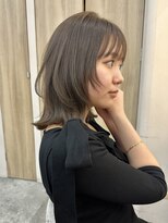 ウェイズトウキョウ 新宿店(Ways TOKYO)&nbsp;ミディアムウルフ　レイヤーカット　グレージュ　くびれヘア
