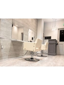 大型店が苦手な方も◎周りの目が気にならないプライベートサロンで、ゆったりとした時間をお過ごし下さい。