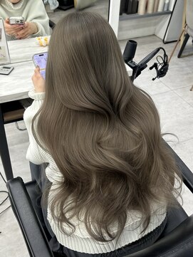 アマトウキョウスマートサロン(AMA TOKYO×Smart Salon) オリーブベージュ  ベージュカラー  透明感カラー