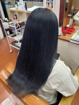 美容室 夢追い人 ブルーブラックカラー